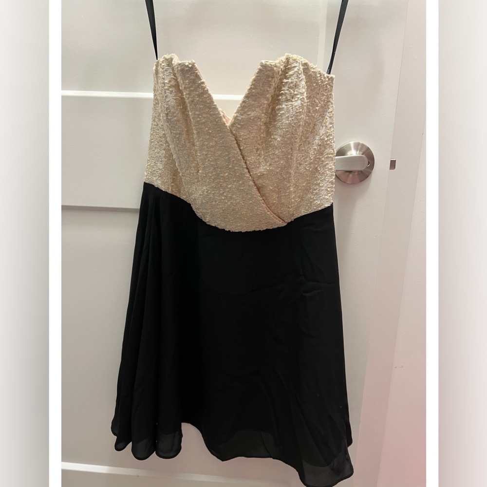 Strapless size 4 Naven Sequin Dress